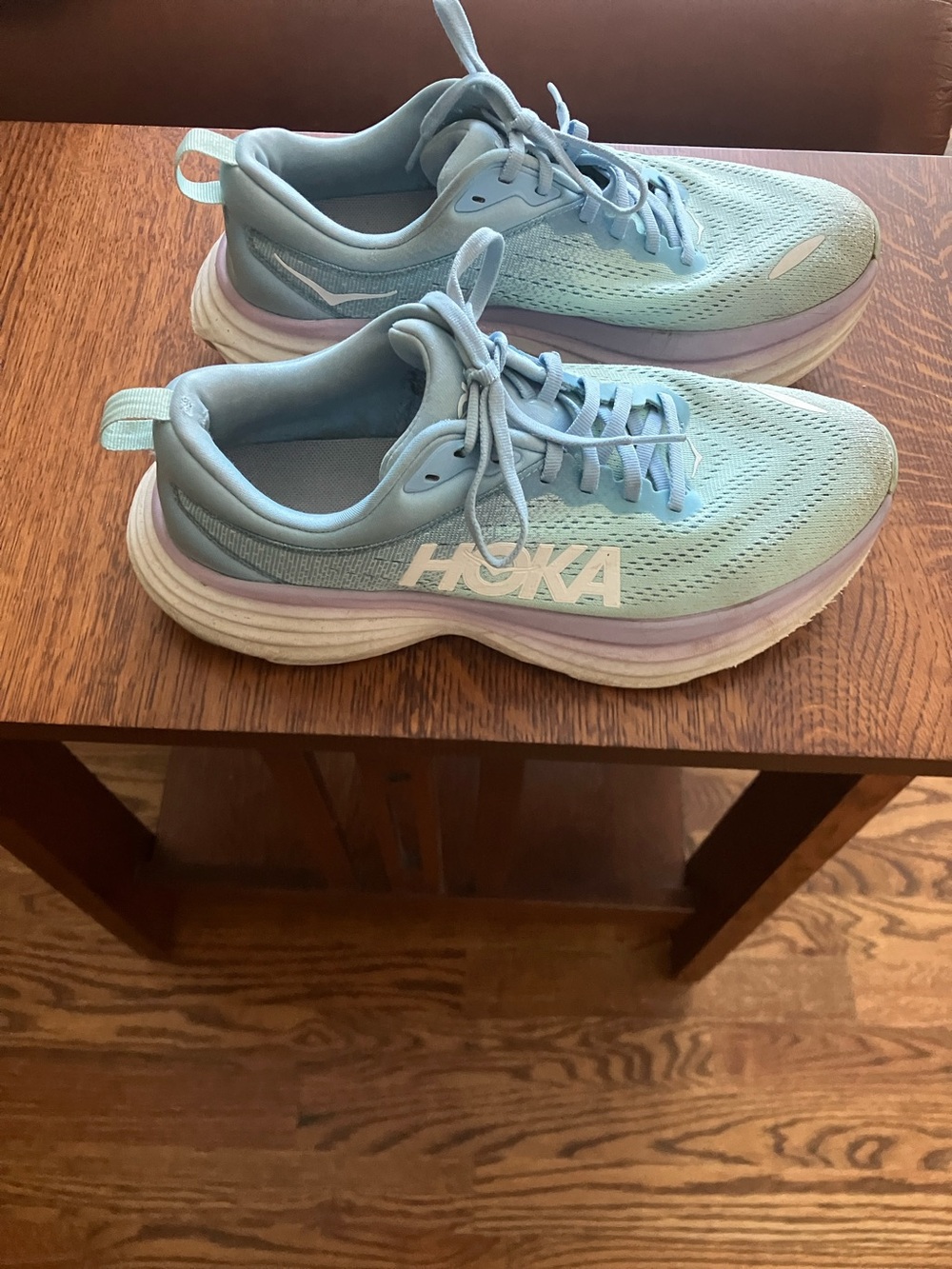 Women’s Hoka Bondi 8 size 8.5